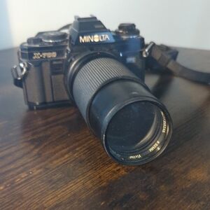 Minolta X-700 Black SLR Camera